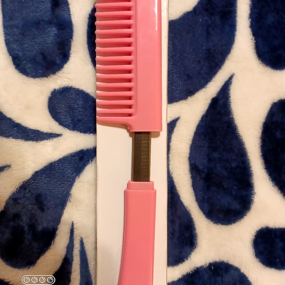 Women Comb & envelope opener - Picture 4 of 4